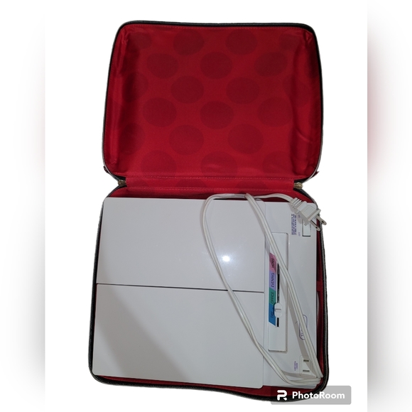 Jerdon Skincare Jerdon Trifold Twosided Lighted Makeup Mirror With